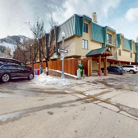 Downtown Beauties Villa Aspen Exteriör bild